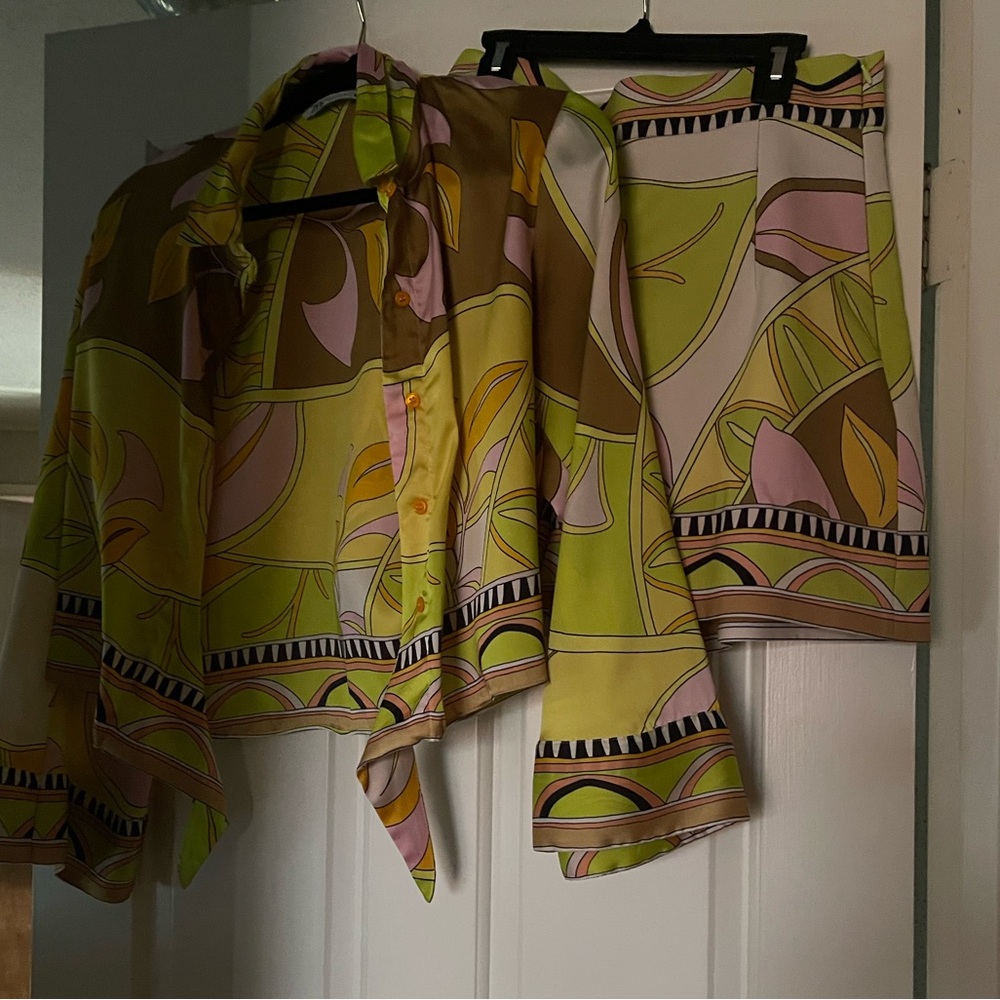 Zara Multicolor Abstract Blouse and Skort set